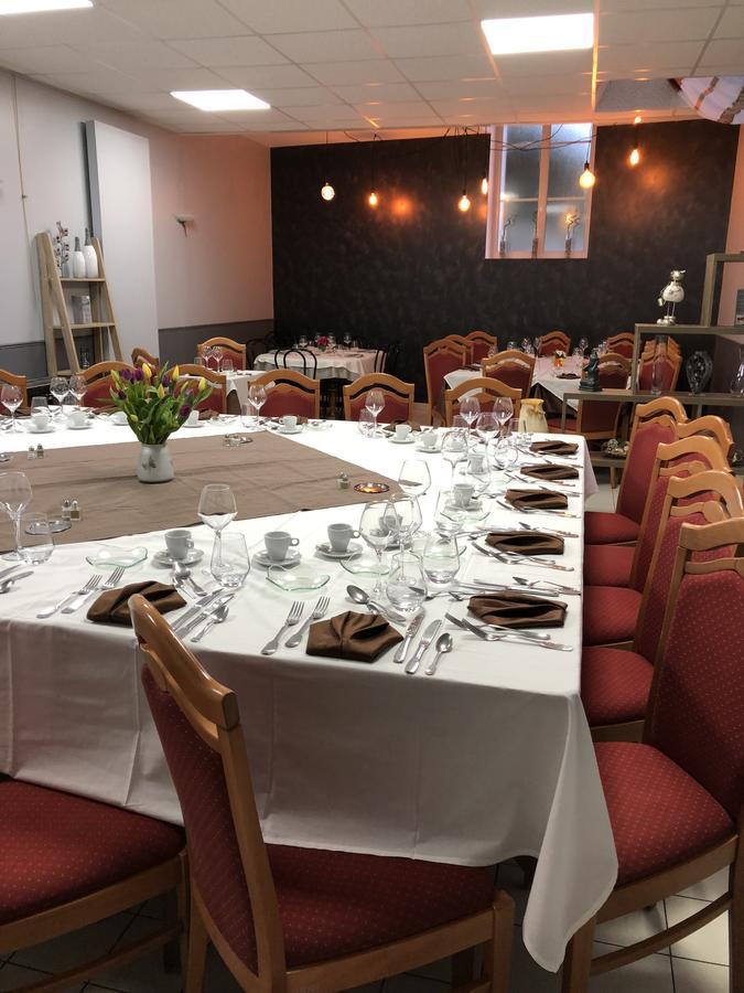 Auberge Du Cheval Blanc Beaumont-Pied-de-Boeuf  Luaran gambar