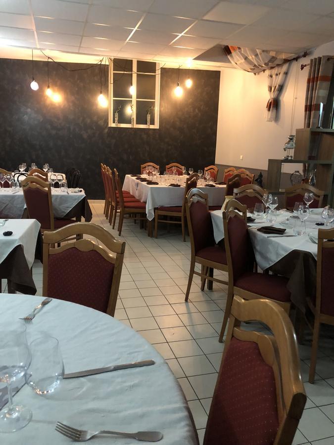 Auberge Du Cheval Blanc Beaumont-Pied-de-Boeuf  Luaran gambar