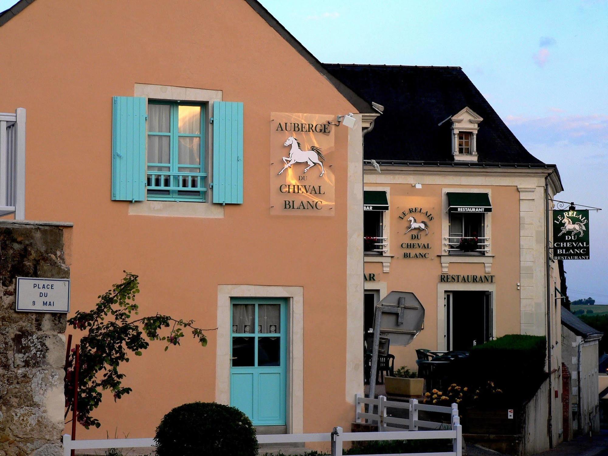 Auberge Du Cheval Blanc Beaumont-Pied-de-Boeuf  Luaran gambar